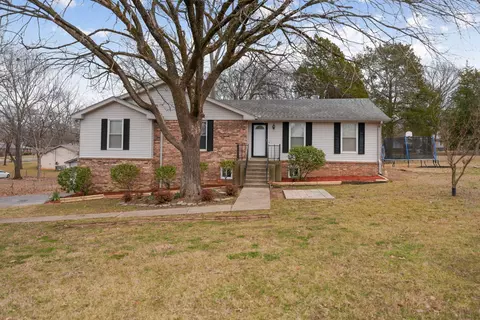 100 Edison Cir, Smyrna, TN 37167