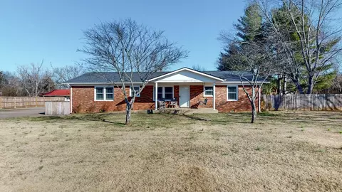 404 Walnut Grove Rd, Christiana, TN 37037