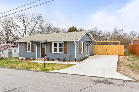 406 7th Ave NW, Winchester, TN 37398
