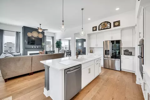 Kitchen - 4045 John Marsh Rd, Spring Hill, TN 37174 photo 6 of 7