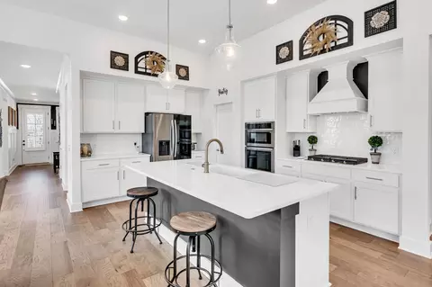Kitchen - 4045 John Marsh Rd, Spring Hill, TN 37174 photo 3 of 7