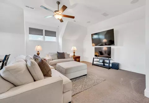 Living - 4045 John Marsh Rd, Spring Hill, TN 37174 photo 6 of 9