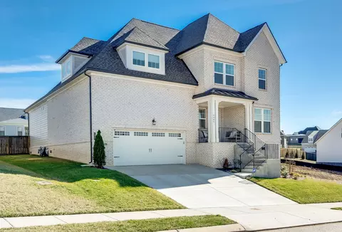 Exterior - 4045 John Marsh Rd, Spring Hill, TN 37174 photo 3 of 13
