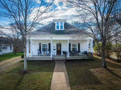 405 Hay Long Ave, Mount Pleasant, TN 38474