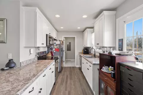 Kitchen - 6491 Highway 161, Springfield, TN 37172 photo 3 of 6