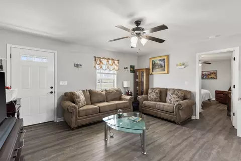 Living - 6491 Highway 161, Springfield, TN 37172 photo 2 of 4