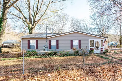 9634 Cemetery St, Soddy Daisy, TN 37379