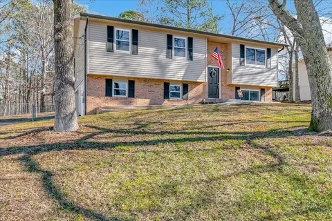 7105 Fine Ln, Harrison, TN 37341