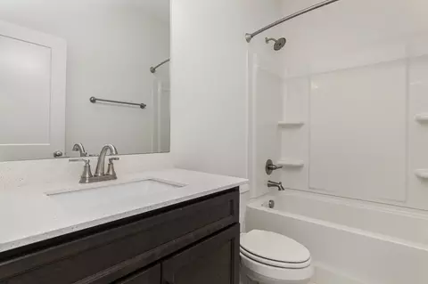 Bath - 217 Hermitage Point Dr, Hermitage, TN 37076 photo 3 of 4