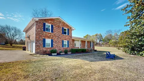 3057 Lights Chapel Rd, Greenbrier, TN 37073