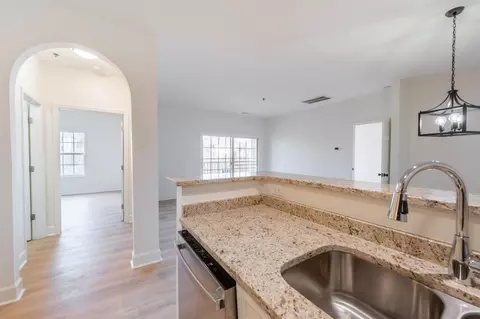 7003 Lenox Village Dr #B12, Nashville, TN 37211