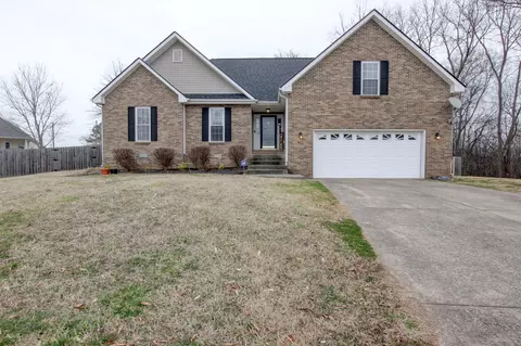 3173 Turtle Creek Ct, Clarksville, TN 37043