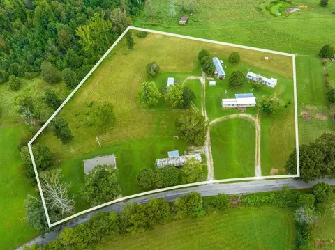 7991 Old Hwy 13 S, Hurricane Mills, TN 37078