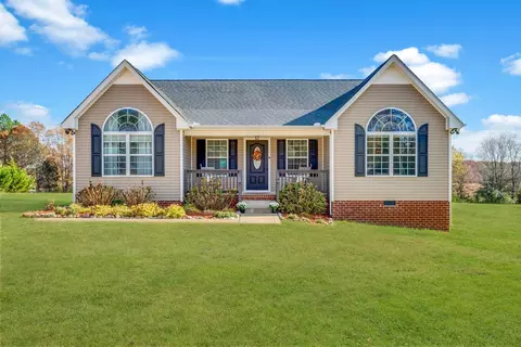 4488 Highway 47 E, White Bluff, TN 37187