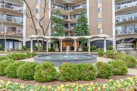 4215 Harding Pike #1005, Nashville, TN 37205