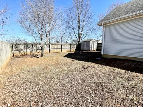 Exterior - 5008 Boyd Dr, Murfreesboro, TN 37129 photo 2 of 7