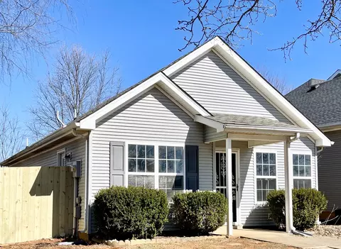 5008 Boyd Dr, Murfreesboro, TN 37129