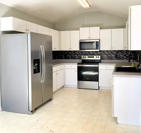 Kitchen - 5008 Boyd Dr, Murfreesboro, TN 37129 photo 1 of 3