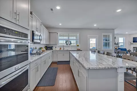 Kitchen - 207 Sable Ln, Spring Hill, TN 37174 photo 4 of 4