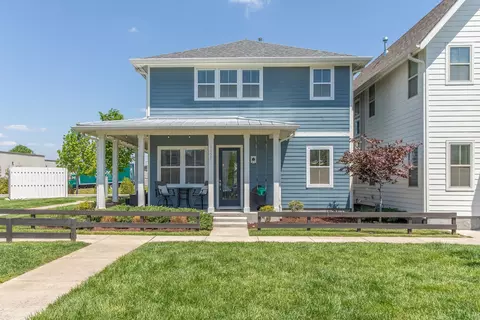 1057 Treaty Oaks Dr, Nashville, TN 37209