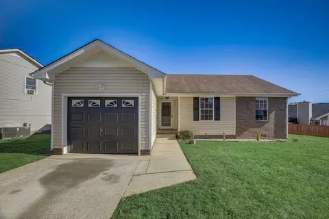 1405 Marla Ct, Clarksville, TN 37042