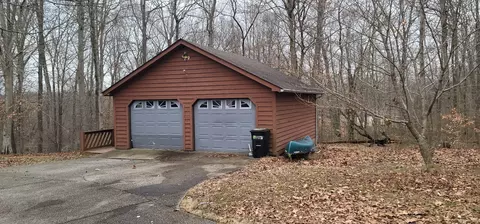 Exterior - 145 Ginger Ct, Dover, TN 37058 photo 11 of 13
