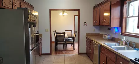 Kitchen - 145 Ginger Ct, Dover, TN 37058 photo 5 of 5