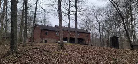 Exterior - 145 Ginger Ct, Dover, TN 37058 photo 8 of 13