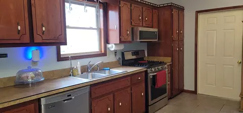Kitchen - 145 Ginger Ct, Dover, TN 37058 photo 2 of 5