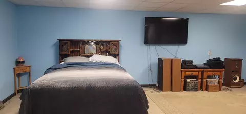 Bedroom - 145 Ginger Ct, Dover, TN 37058 photo 10 of 11