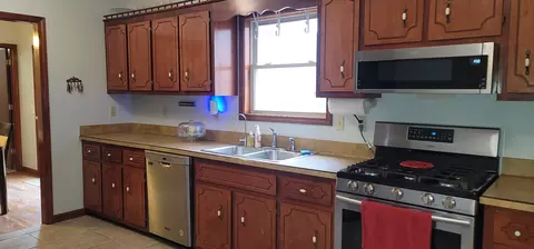 Kitchen - 145 Ginger Ct, Dover, TN 37058 photo 3 of 5