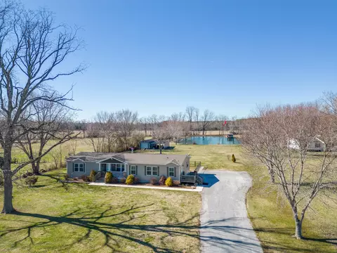2160 Pete Sain Rd, Manchester, TN 37355