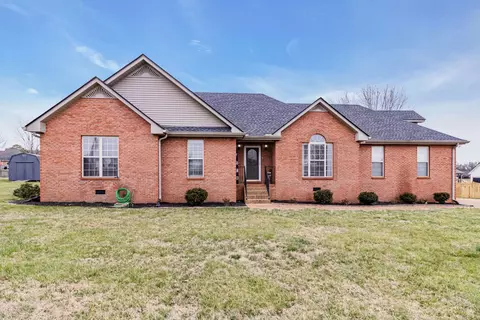 205 Fox Hunt Ln, Lebanon, TN 37087
