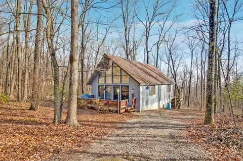 2866 Renegade Mountain Pkwy, Crab Orchard, TN 37723