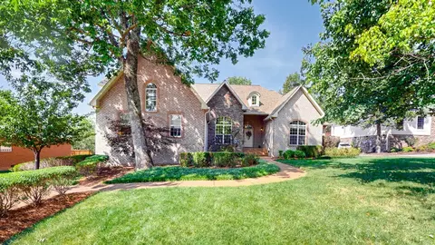 520 Five Oaks Blvd, Lebanon, TN 37087