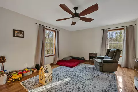Bedroom - 2987 Highway 100, Centerville, TN 37033 photo 3 of 3