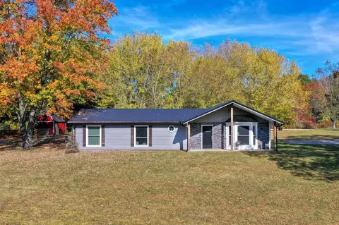 108 Esque Rd, Bethpage, TN 37022