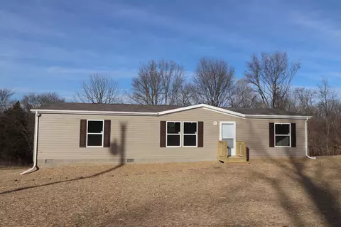 2950 Wixtown Rd, Westmoreland, TN 37186