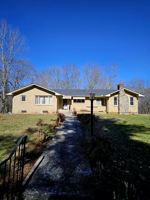 169 Burger St, Manchester, TN 37355