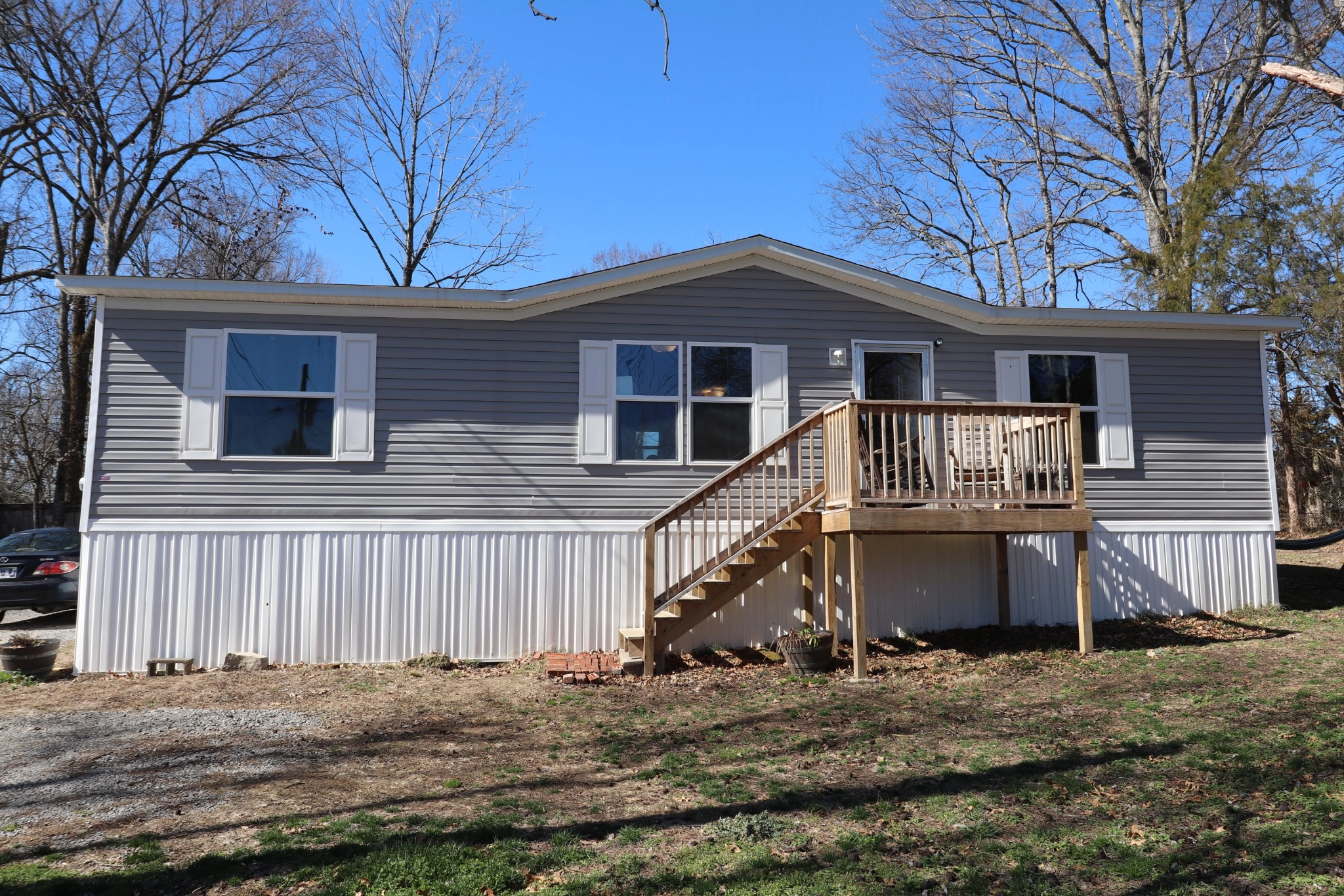 334 Luster Ln  
