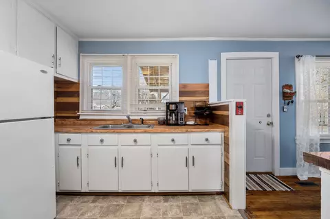 Kitchen - 8635 Old Baxter Rd, Baxter, TN 38544 photo 5 of 5