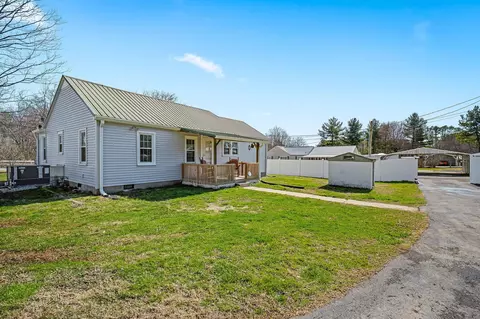 Exterior - 8635 Old Baxter Rd, Baxter, TN 38544 photo 8 of 11