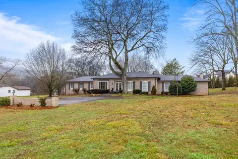 701 Forest Park Dr, Brentwood, TN 37027
