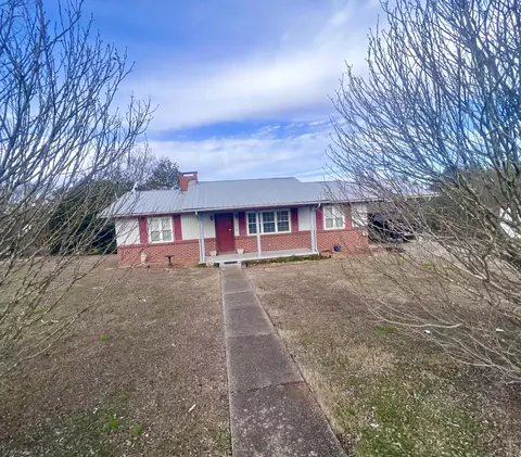 1021 Jacobs Ave, Bridgeport, AL 35740