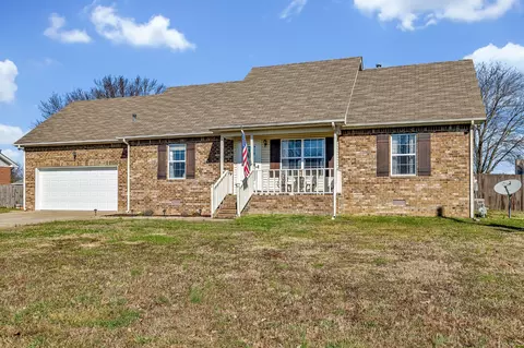 3040 Derby Town Dr, Greenbrier, TN 37073