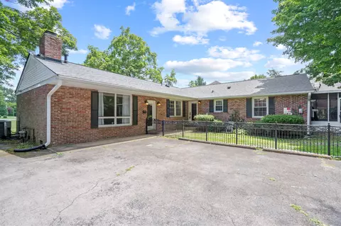 250 Porters Bluff Rd, Clarksville, TN 37040