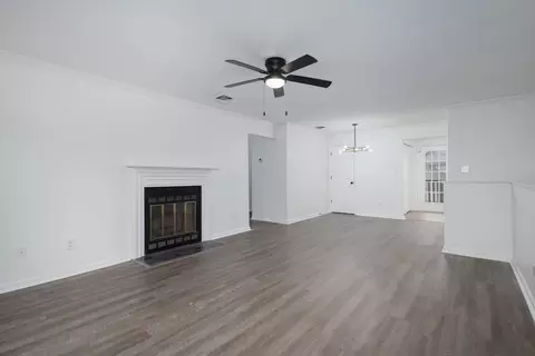 221 Ellington Pl, Madison, TN 37115