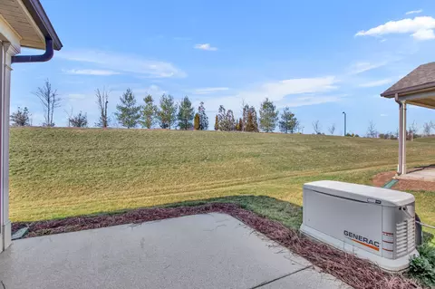 Exterior - 815 Clay Pl, Spring Hill, TN 37174 photo 5 of 6