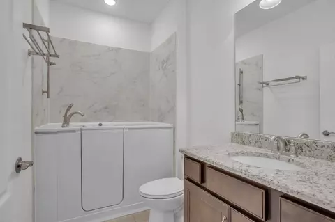Bath - 815 Clay Pl, Spring Hill, TN 37174 photo 4 of 4