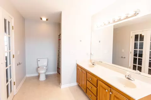 Bath - 407 7th Ave W, Springfield, TN 37172 photo 3 of 5